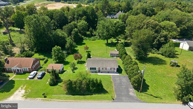 1113 S DUPONT HWY, New Castle, DE 19720