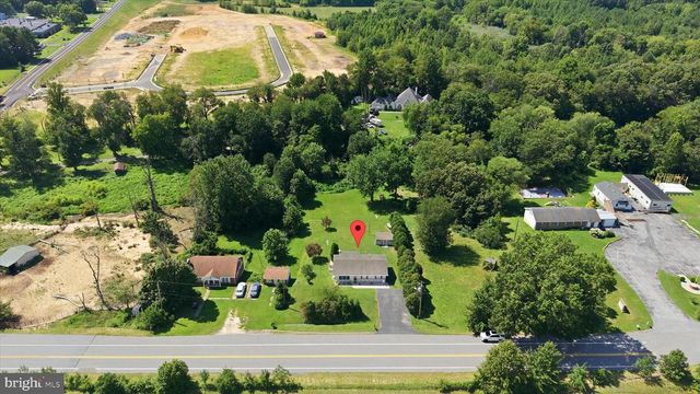1113 S DUPONT HWY, New Castle, DE 19720