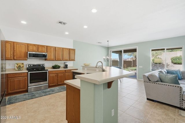 10746 E LAZY DOC Court, Gold Canyon, AZ 85118