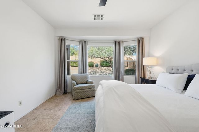 10746 E LAZY DOC Court, Gold Canyon, AZ 85118