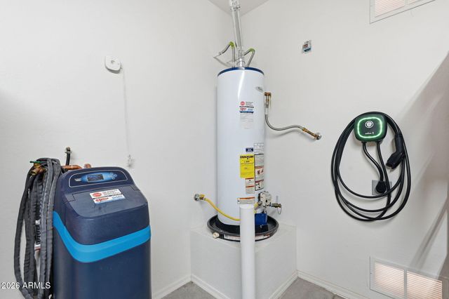 10746 E LAZY DOC Court, Gold Canyon, AZ 85118