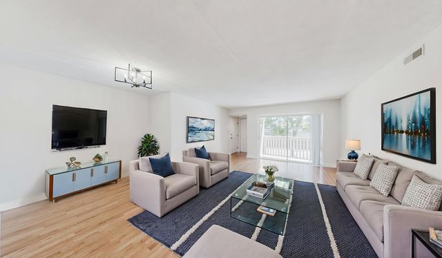 4750 N ELSTON Avenue 201D, Chicago, IL 60630