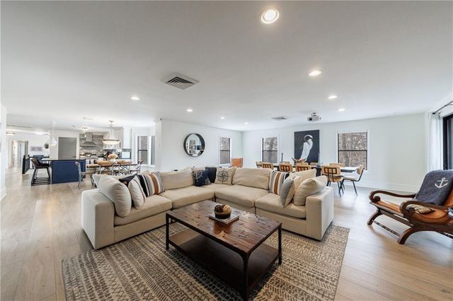 2316 Mountain Crest Place, Gainesville, GA 30501