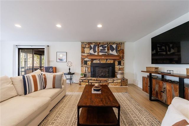 2316 Mountain Crest Place, Gainesville, GA 30501