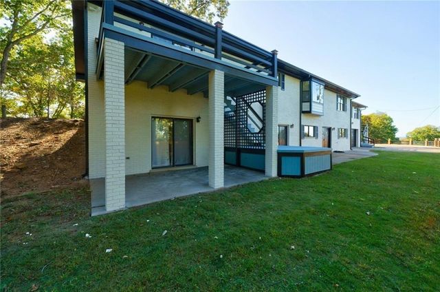 2316 Mountain Crest Place, Gainesville, GA 30501