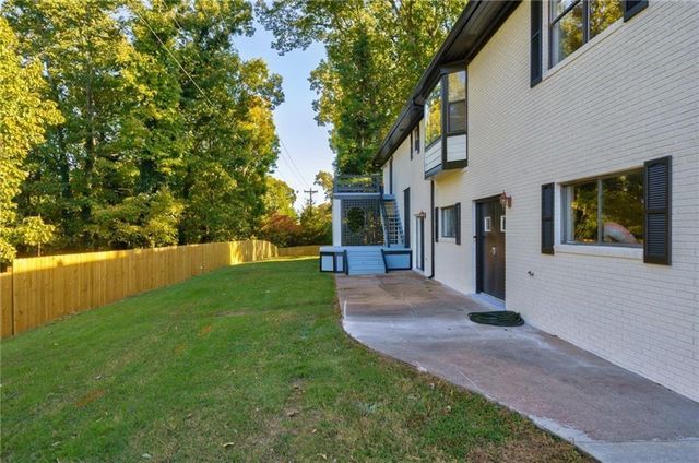 2316 Mountain Crest Place, Gainesville, GA 30501