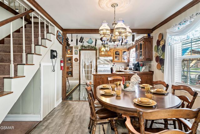 506 & 504 Pine Mountain Road, Pigeon Forge, TN 37863