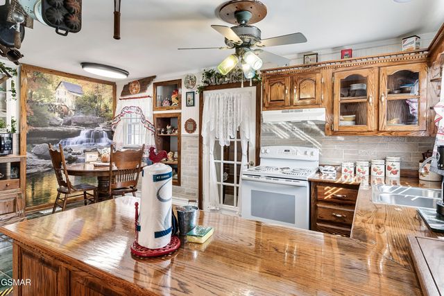 506 & 504 Pine Mountain Road, Pigeon Forge, TN 37863