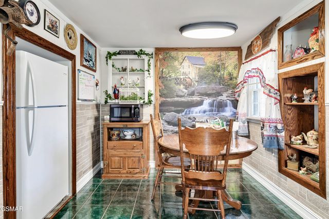 506 & 504 Pine Mountain Road, Pigeon Forge, TN 37863