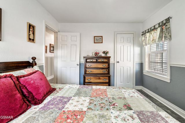 506 & 504 Pine Mountain Road, Pigeon Forge, TN 37863