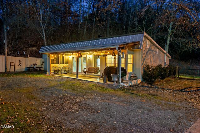 506 & 504 Pine Mountain Road, Pigeon Forge, TN 37863