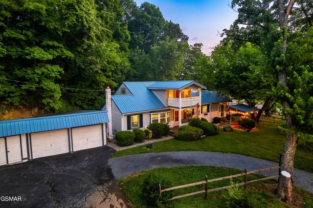 506 & 504 Pine Mountain Road, Pigeon Forge, TN 37863