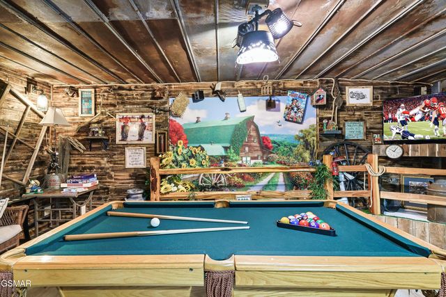 506 & 504 Pine Mountain Road, Pigeon Forge, TN 37863