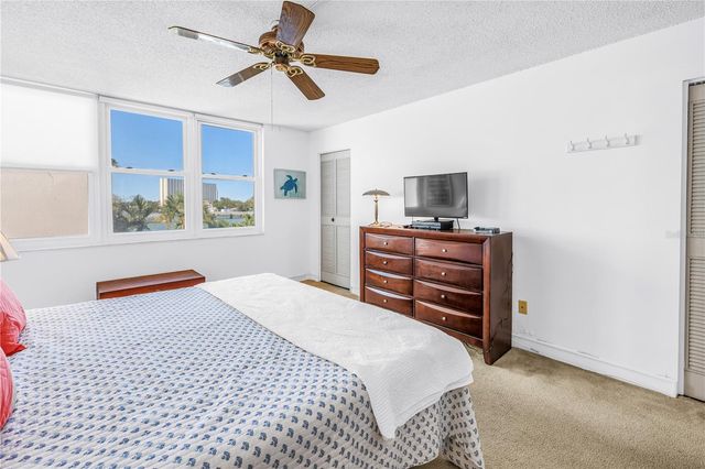 7401 BAY ISLAND DRIVE S 328, South Pasadena, FL 33707