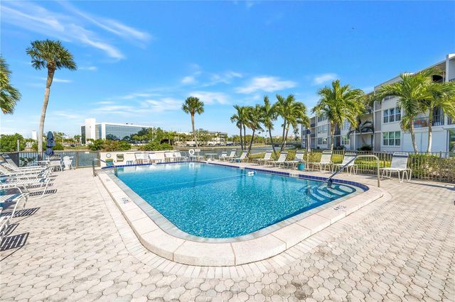 7401 BAY ISLAND DRIVE S 328, South Pasadena, FL 33707