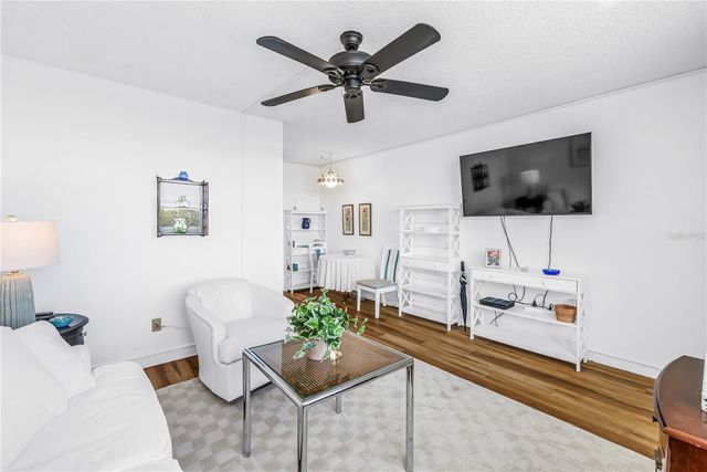 7401 BAY ISLAND DRIVE S 328, South Pasadena, FL 33707