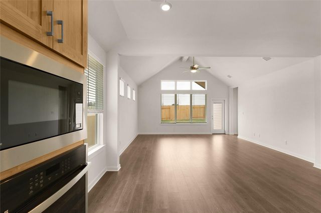 325 Blue Vervain TRL, Georgetown, TX 78633