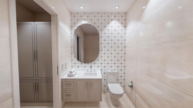1245 Aryana Way, Delray Beach, FL 33445