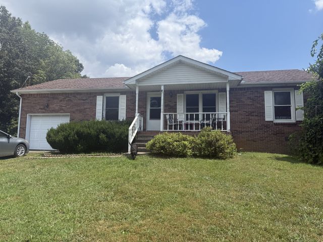 963 Hot Shot Dr, Clarksville, TN 37042