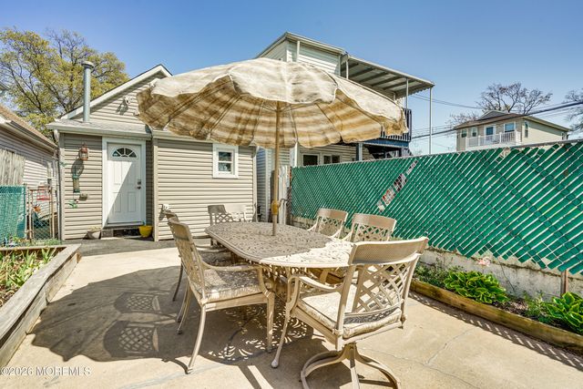 17 Walters Street, Keansburg, NJ 07734