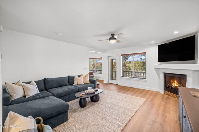 6024 E MOUNTAIN OAKS Drive, Flagstaff, AZ 86004