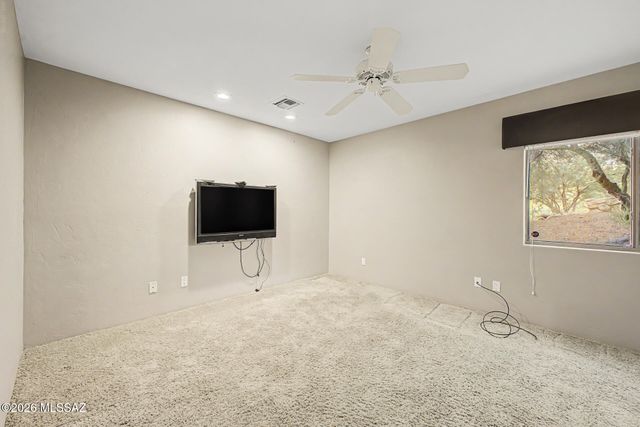 1751 E Buck Ridge Place, Tucson, AZ 85737