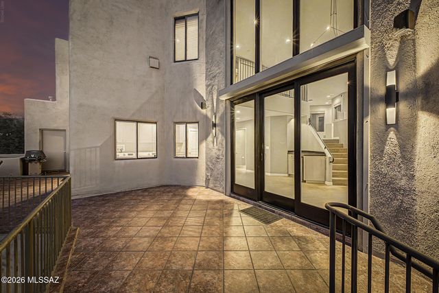 1751 E Buck Ridge Place, Tucson, AZ 85737