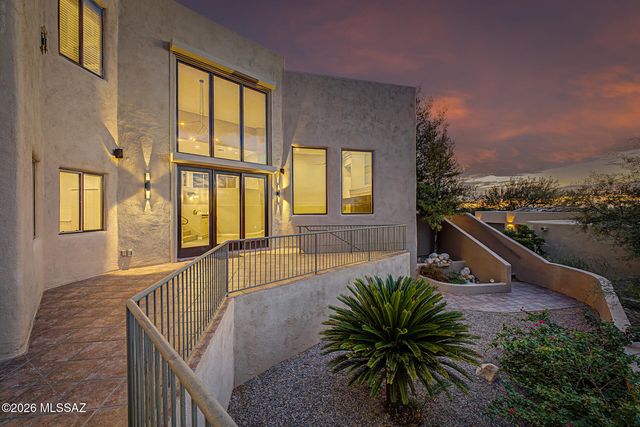 1751 E Buck Ridge Place, Tucson, AZ 85737