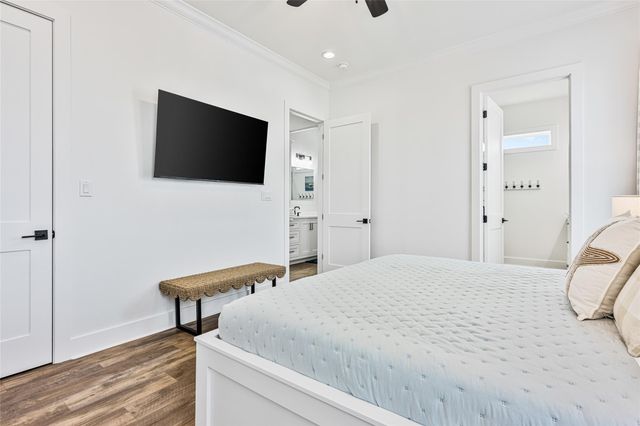 2301 Trinidad Drive, Crystal Beach, TX 77650