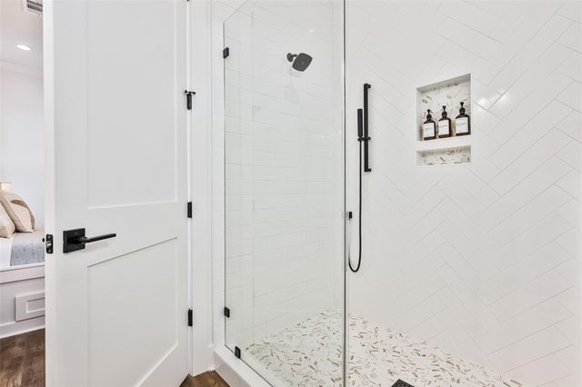 2301 Trinidad Drive, Crystal Beach, TX 77650