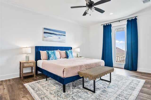 2301 Trinidad Drive, Crystal Beach, TX 77650