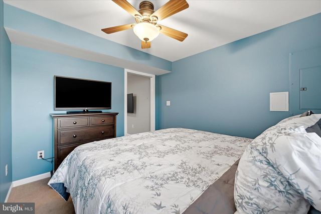 389 W DUCK ST, Front Royal, VA 22630