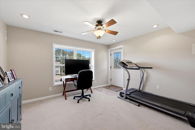 389 W DUCK ST, Front Royal, VA 22630