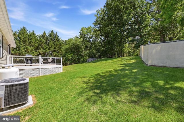 389 W DUCK ST, Front Royal, VA 22630