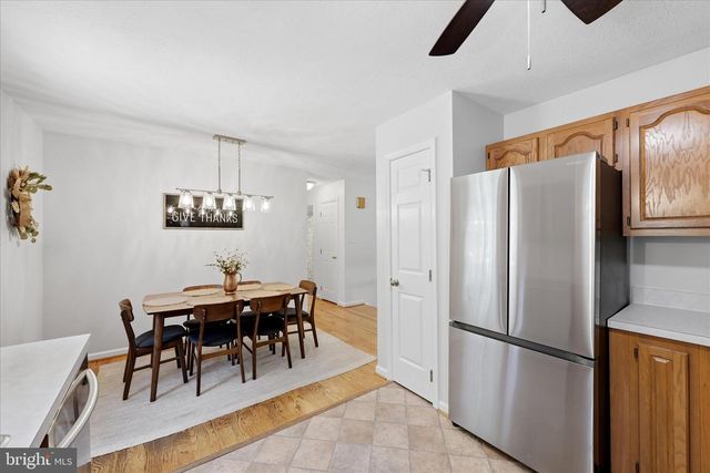 389 W DUCK ST, Front Royal, VA 22630
