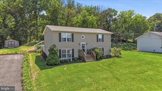 389 W DUCK ST, Front Royal, VA 22630