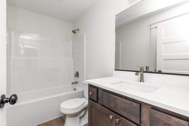 1604 NW Jackson Drive, Ankeny, IA 50023