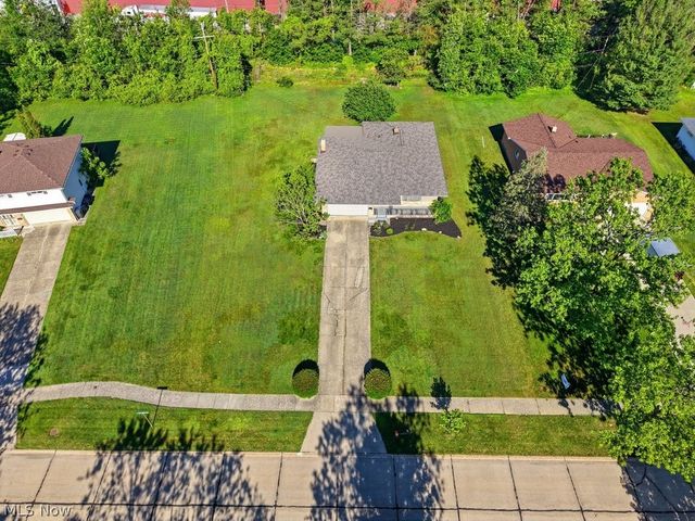 33305 W Sharondale Drive, Solon, OH 44139