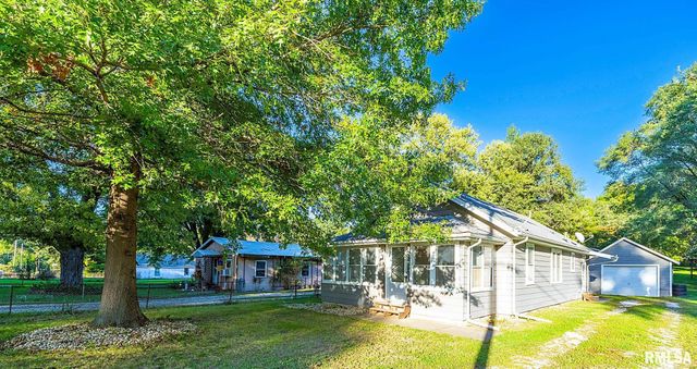 118 N ROOSEVELT Street, North Pekin, IL 61554