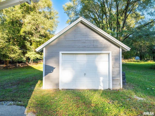 118 N ROOSEVELT Street, North Pekin, IL 61554