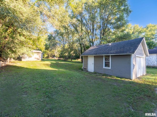118 N ROOSEVELT Street, North Pekin, IL 61554