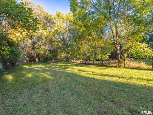 118 N ROOSEVELT Street, North Pekin, IL 61554
