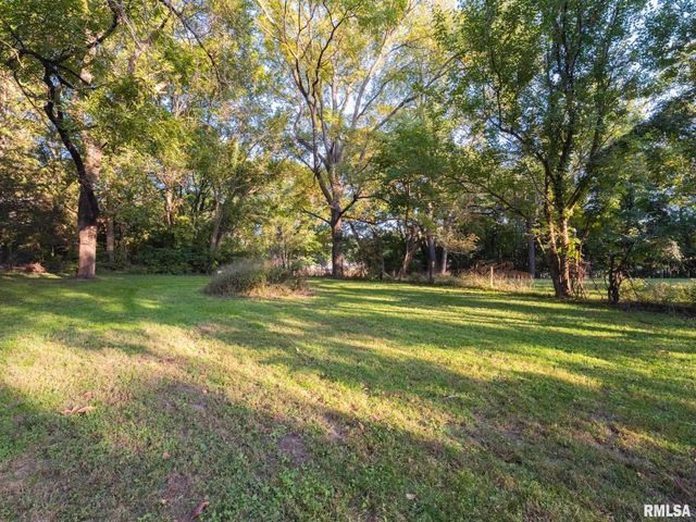 118 N ROOSEVELT Street, North Pekin, IL 61554