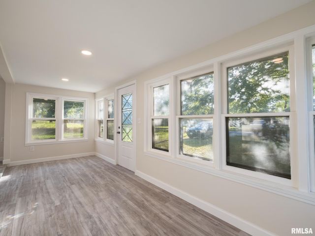 118 N ROOSEVELT Street, North Pekin, IL 61554