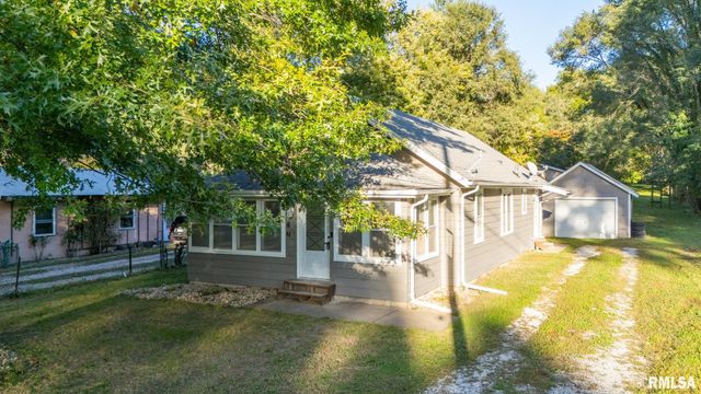 118 N ROOSEVELT Street, North Pekin, IL 61554