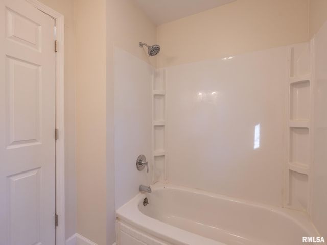118 N ROOSEVELT Street, North Pekin, IL 61554