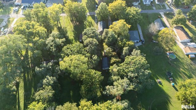 118 N ROOSEVELT Street, North Pekin, IL 61554
