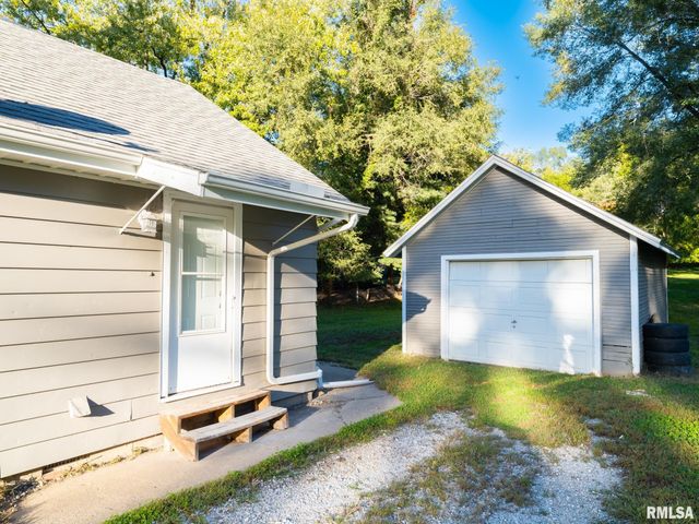 118 N ROOSEVELT Street, North Pekin, IL 61554