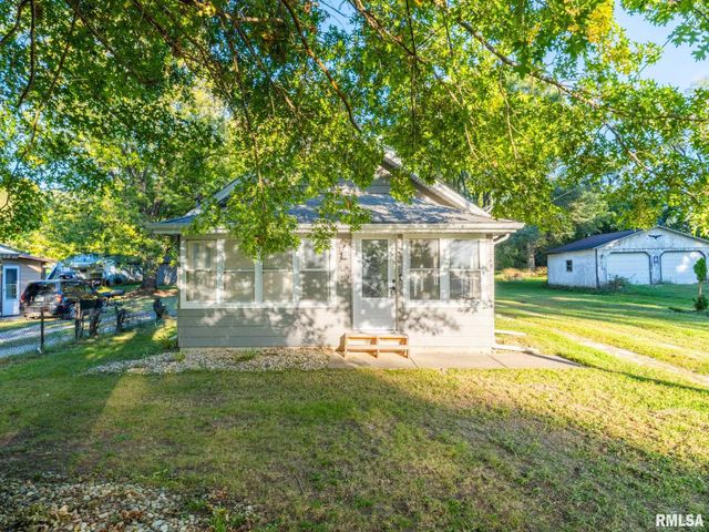 118 N ROOSEVELT Street, North Pekin, IL 61554