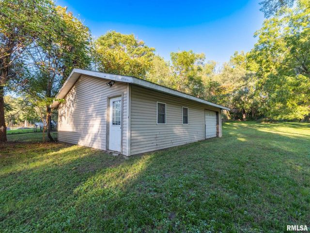 118 N ROOSEVELT Street, North Pekin, IL 61554